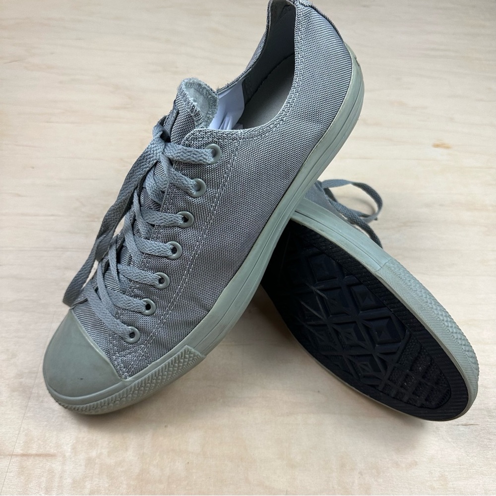 Converse low tops